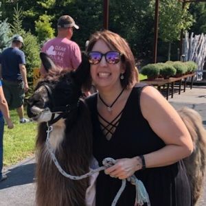 Meet your Posher, Anya